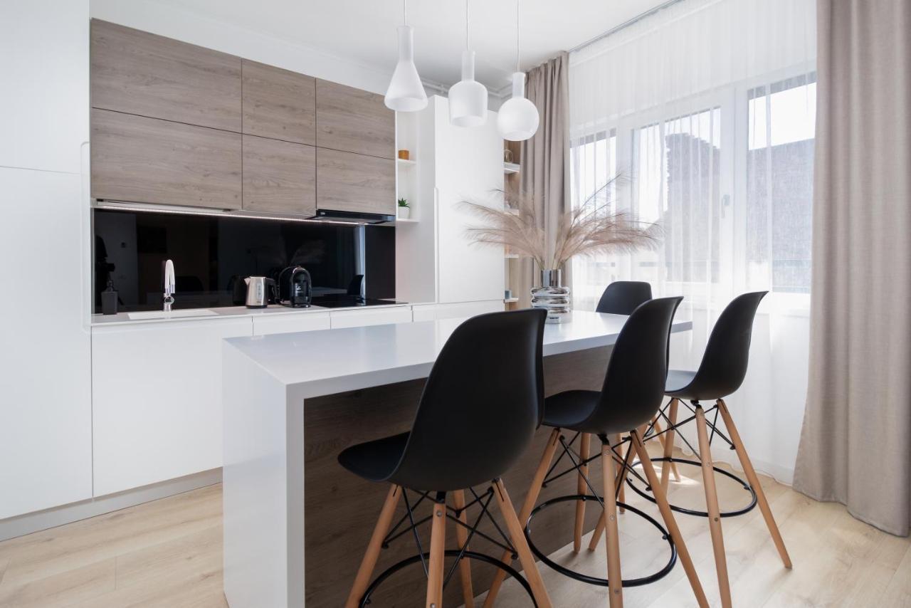 Blanche Residence - 2 bedrooms Apartment Pta Unirii Oradea Extérieur photo