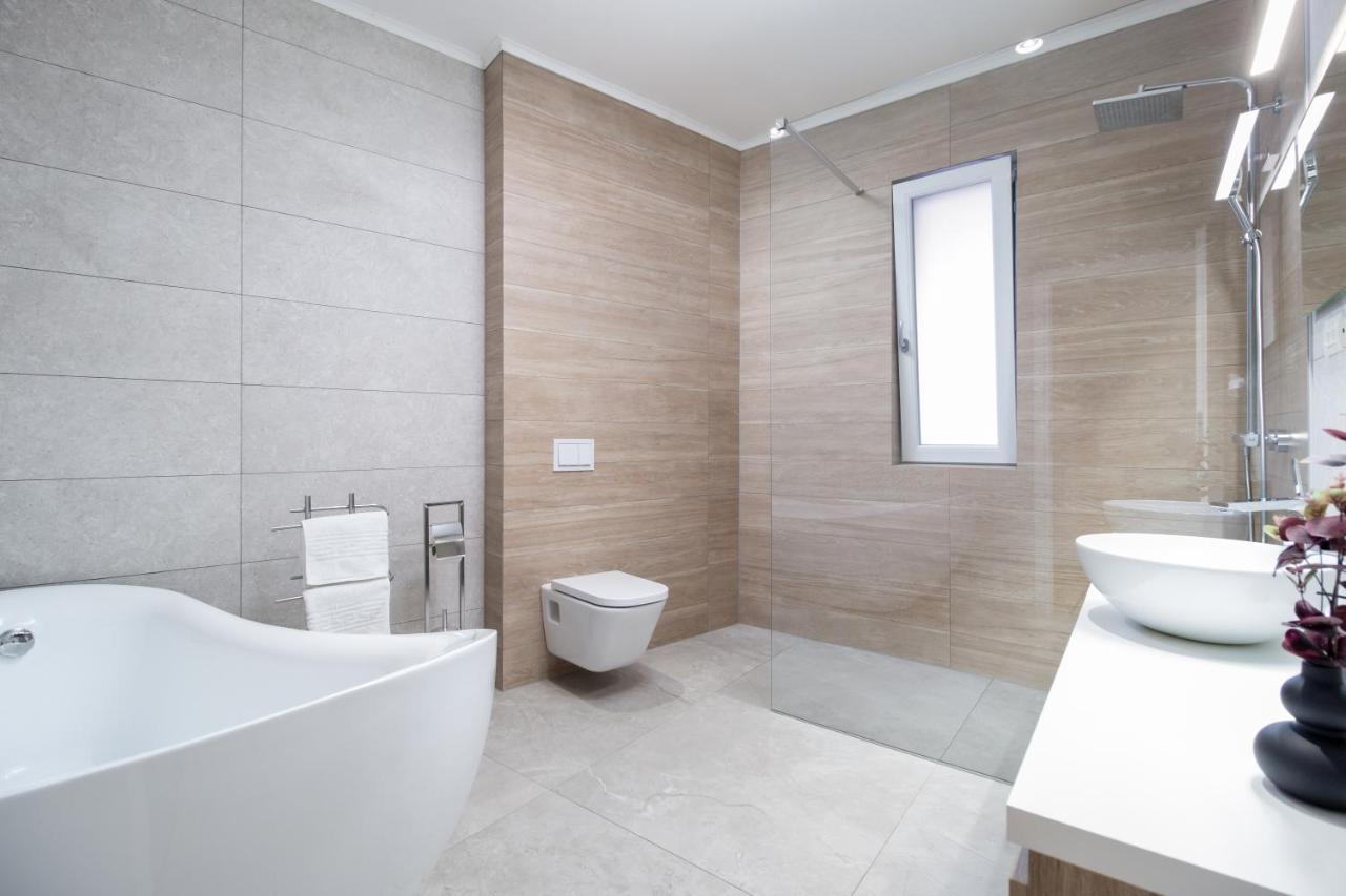 Blanche Residence - 2 bedrooms Apartment Pta Unirii Oradea Extérieur photo