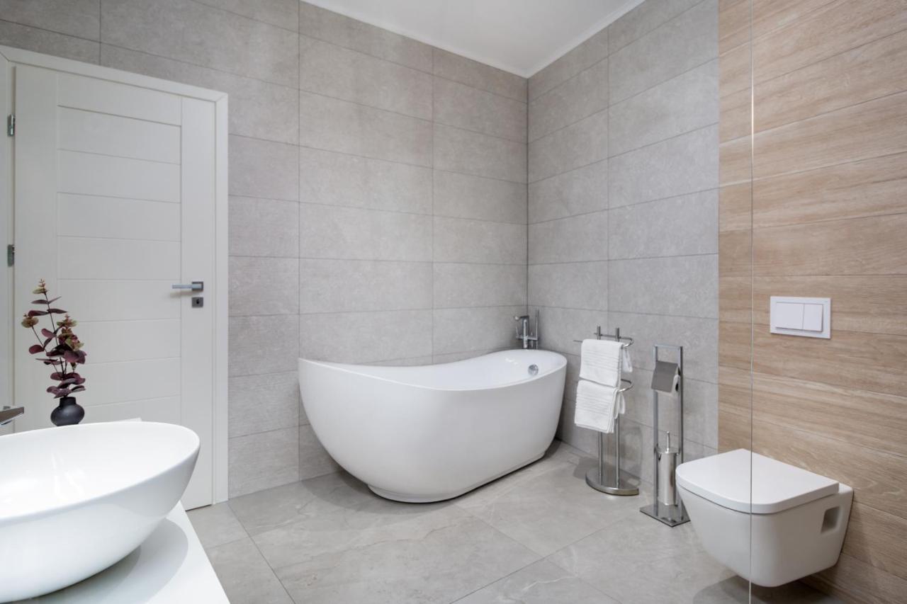 Blanche Residence - 2 bedrooms Apartment Pta Unirii Oradea Extérieur photo