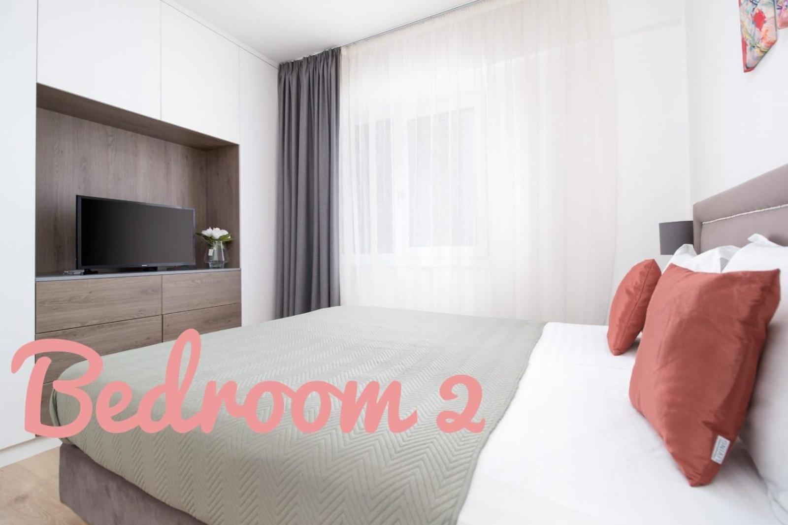 Blanche Residence - 2 bedrooms Apartment Pta Unirii Oradea Extérieur photo